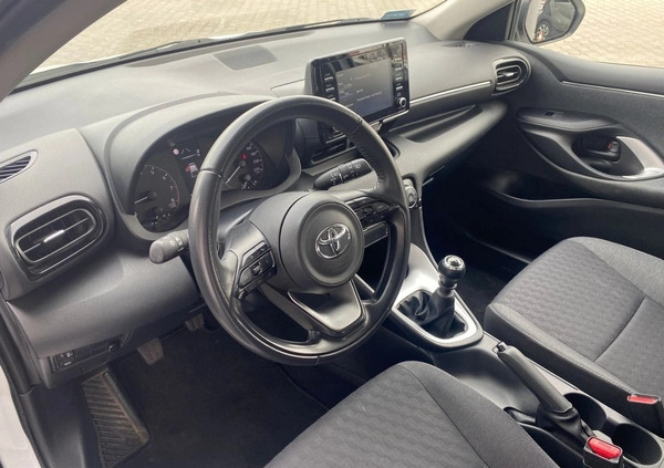 Toyota Yaris cena 68900 przebieg: 75573, rok produkcji 2022 z Strzelce Opolskie małe 211